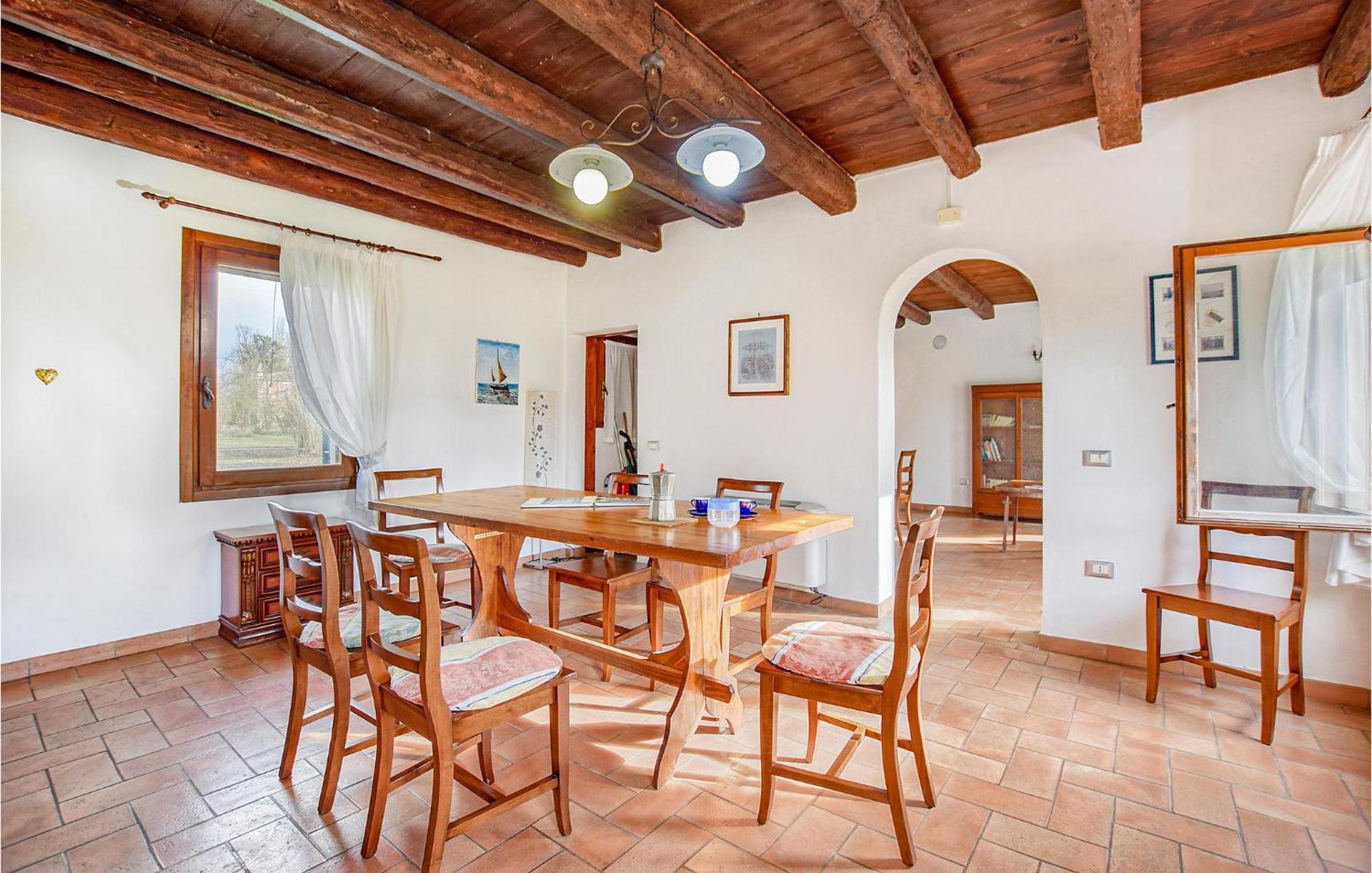 2 Bedroom Awesome Home In Taglio Di Po Ro 포르토 비로 외부 사진